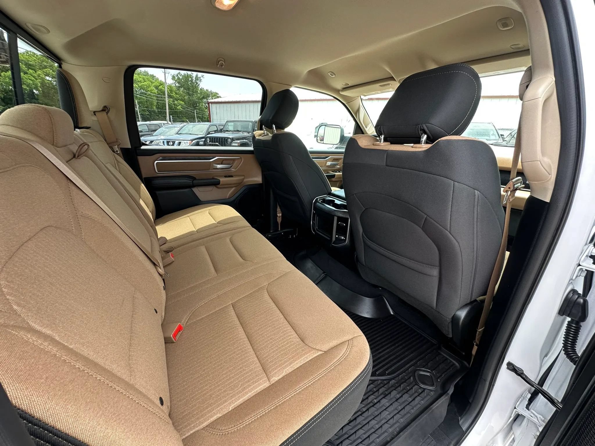 Used 2019 RAM 1500 Big Horn AWD/4WD image 11