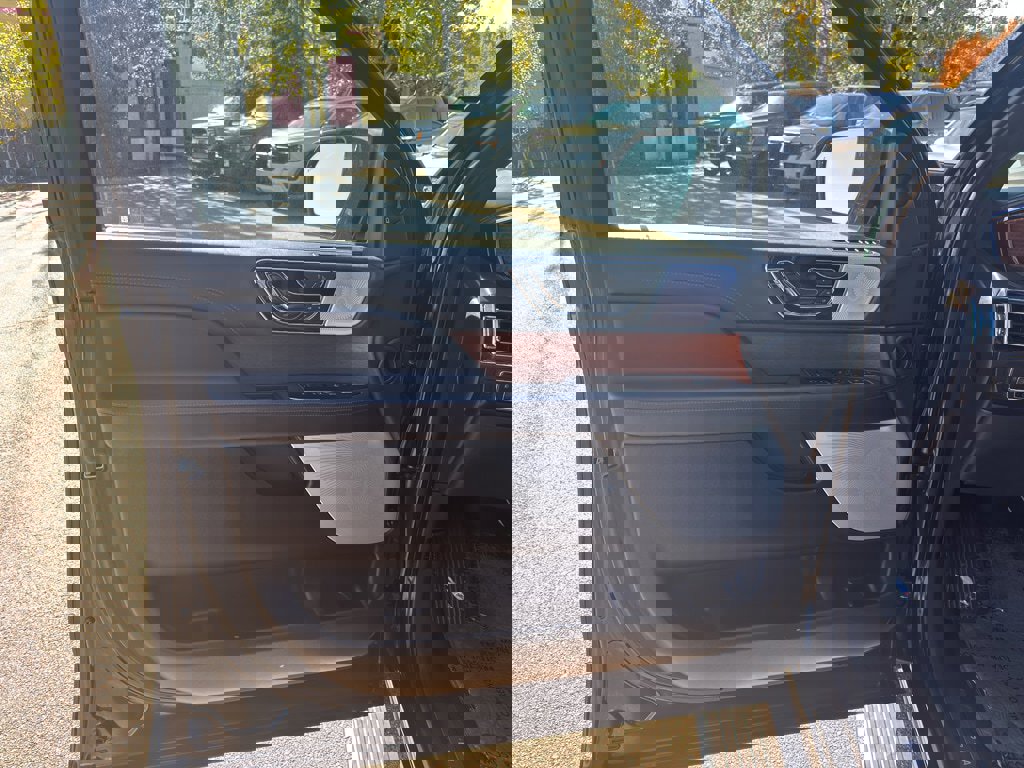 Used 2024 Lincoln Navigator L Black Label image 14