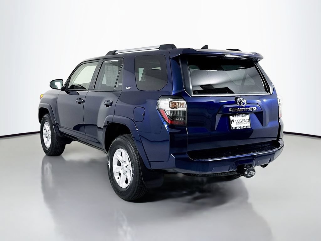 Used 2022 Toyota 4Runner SR5 Premium w/ Moonroof Package AWD/4WD image 7