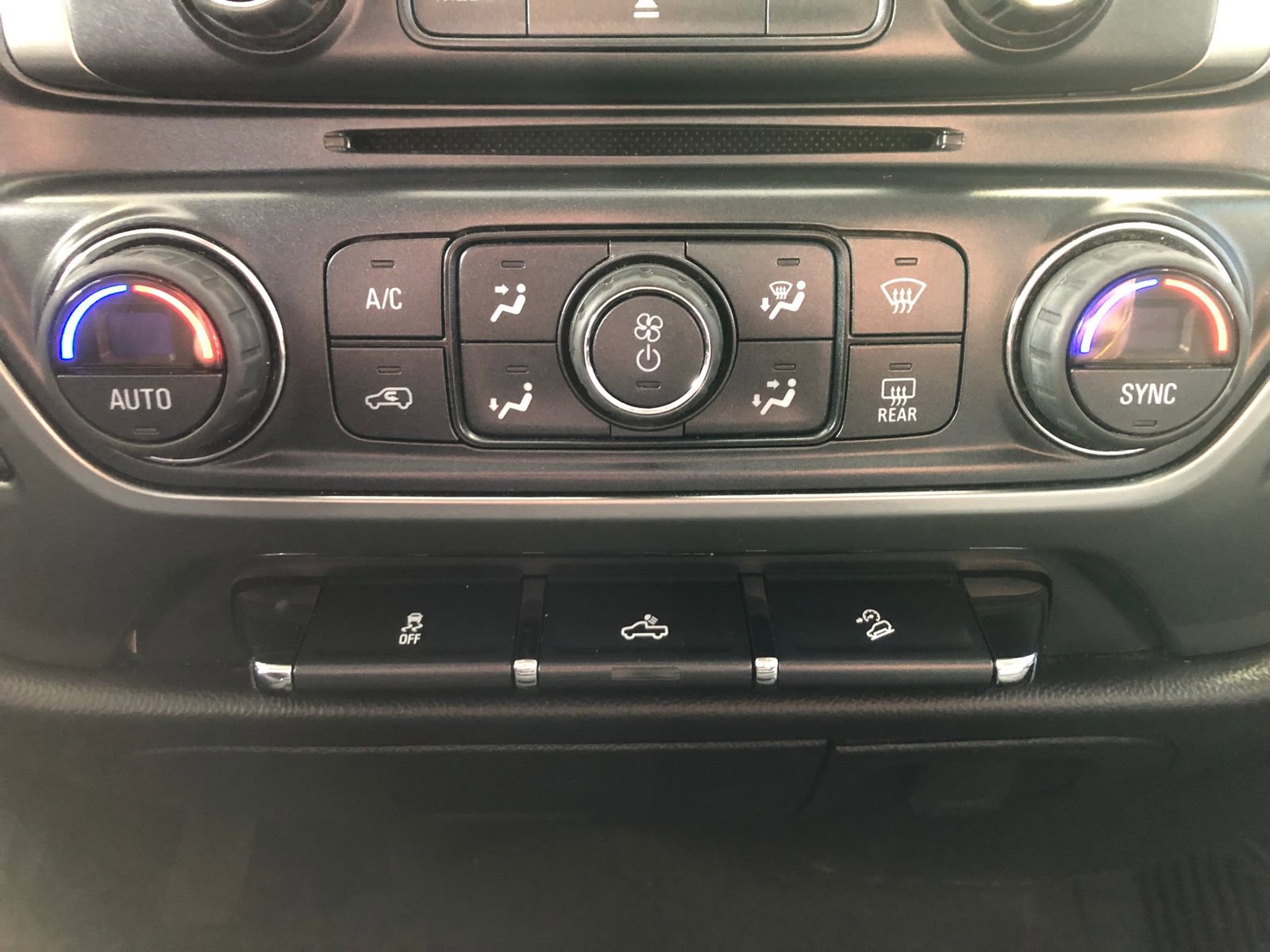 Used 2017 Chevrolet Silverado 1500 LT w/ All Star Edition AWD/4WD image 26