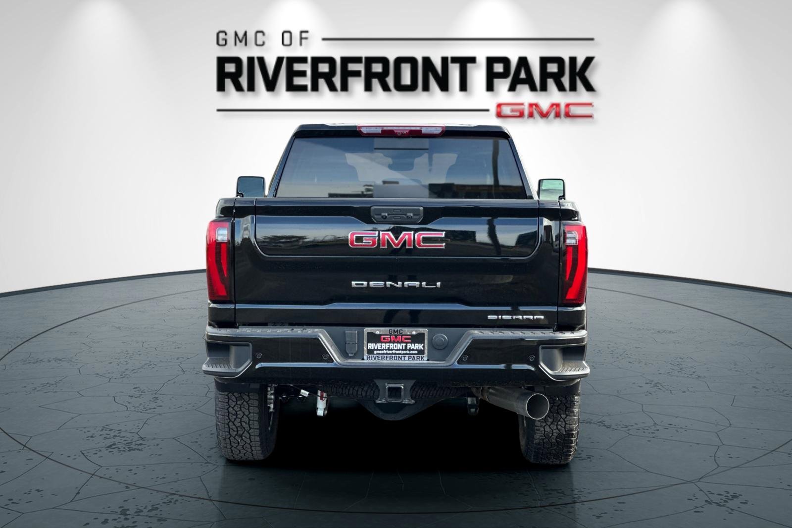 New 2026 GMC Sierra 2500 Denali w/ Denali Reserve Package image 4