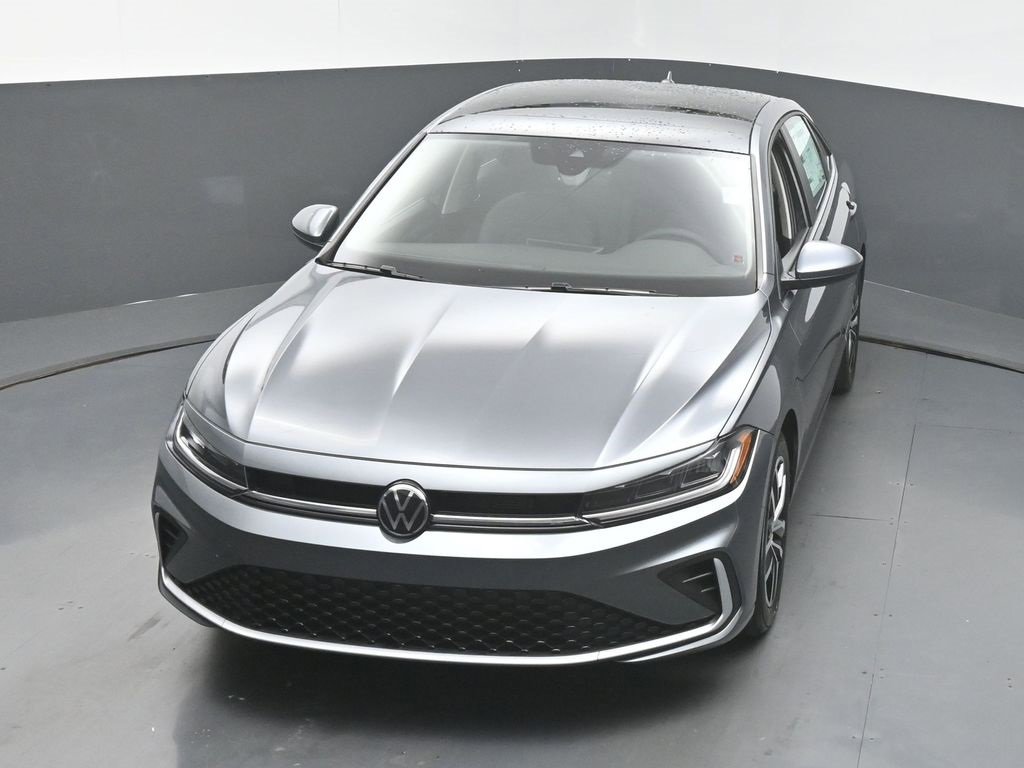 Used 2025 Volkswagen Jetta SE image 42