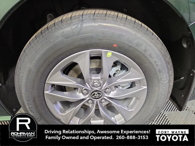 New 2026 Toyota Sienna XLE FWD image 11