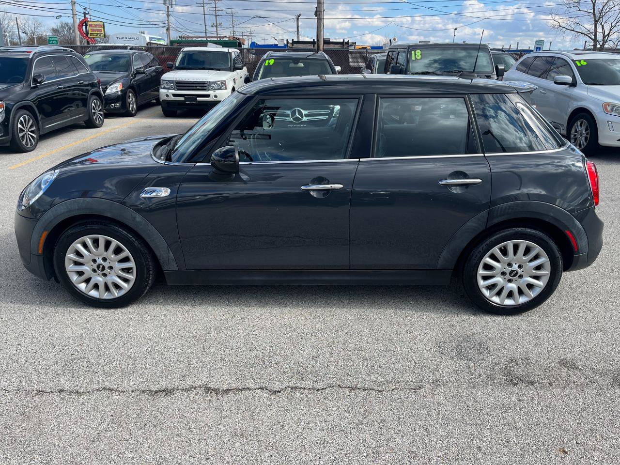 Used 2016 MINI Cooper S image 2