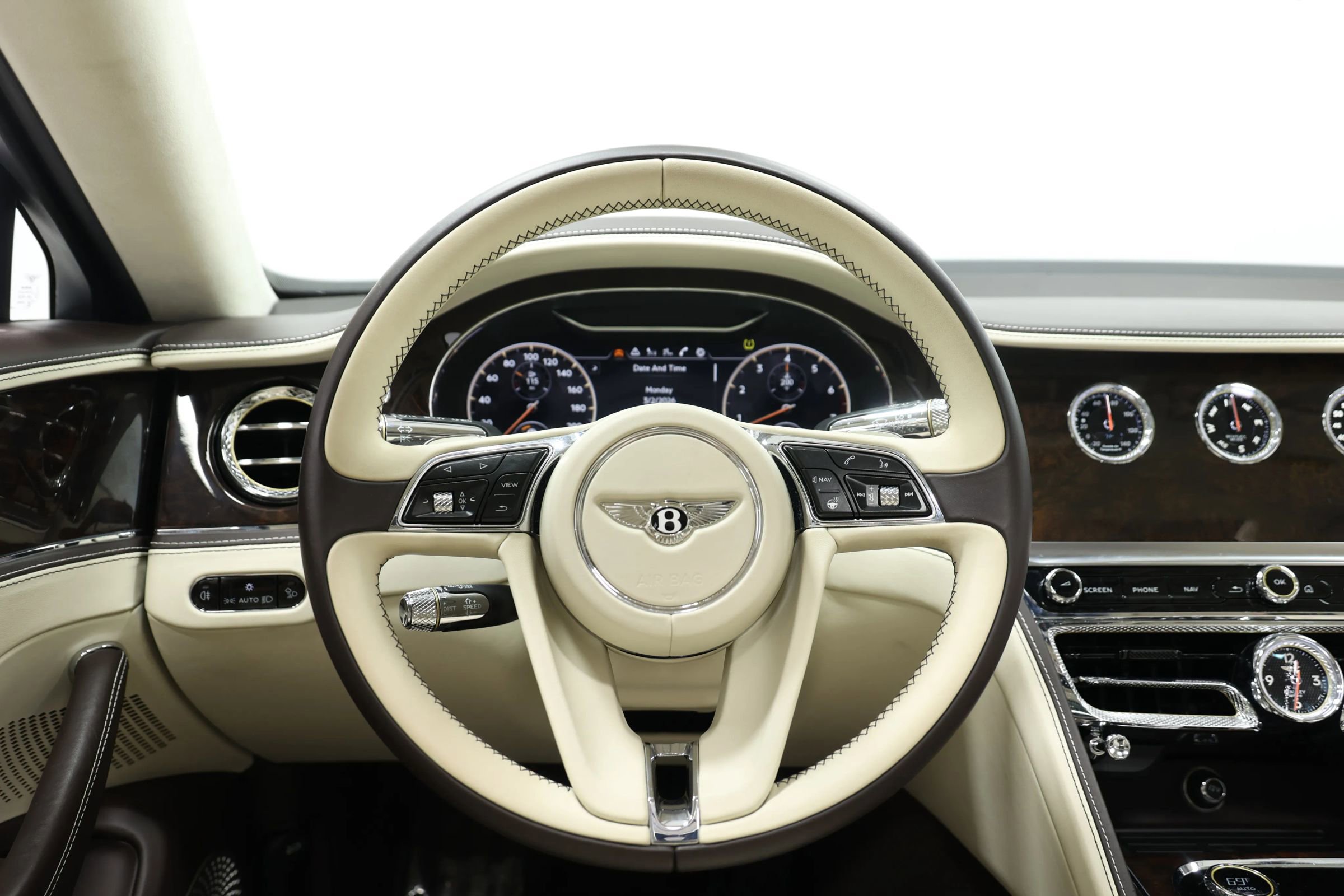 Used 2020 Bentley Flying Spur W12 AWD/4WD image 28