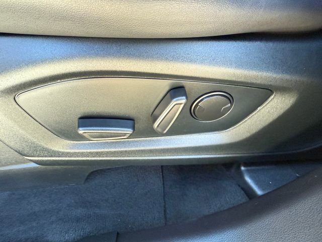 Used 2022 Ford Explorer XLT w/ Equipment Group 202A image 20