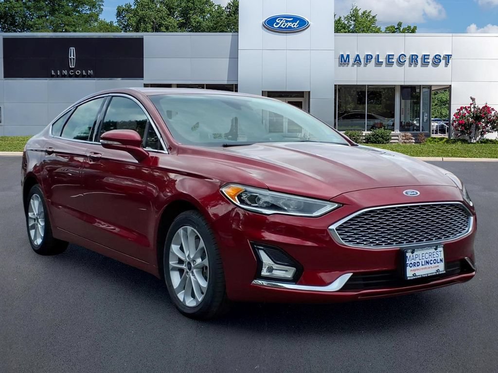 Used 2019 Ford Fusion Energi Titanium FWD image 1