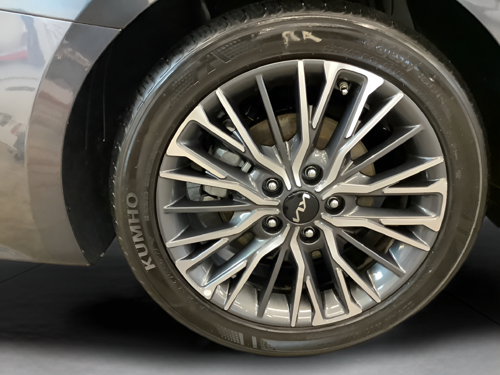 Certified 2024 Kia Forte GT-Line w/ GT-Line Premium Package FWD image 30