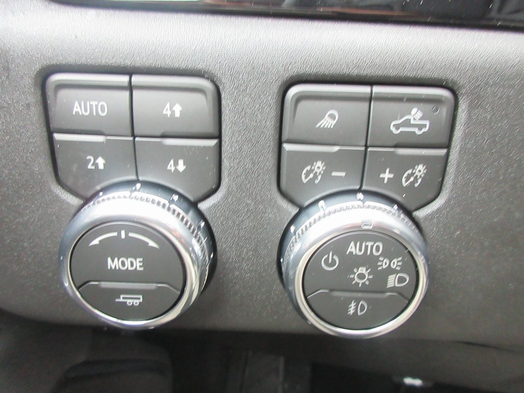 New 2026 GMC Sierra 3500 SLE w/ SLE Value Package image 17