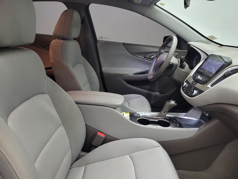 Used 2019 Chevrolet Malibu LT FWD image 21