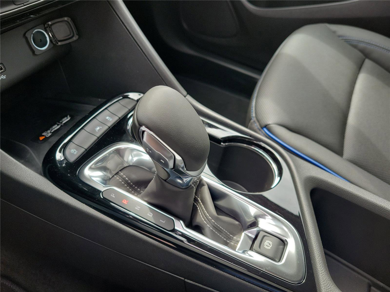 New 2026 Buick Encore GX Sport Touring w/ Advanced Technology Package image 30