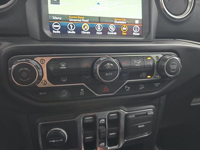Used 2019 Jeep Wrangler Unlimited Sahara AWD/4WD image 23