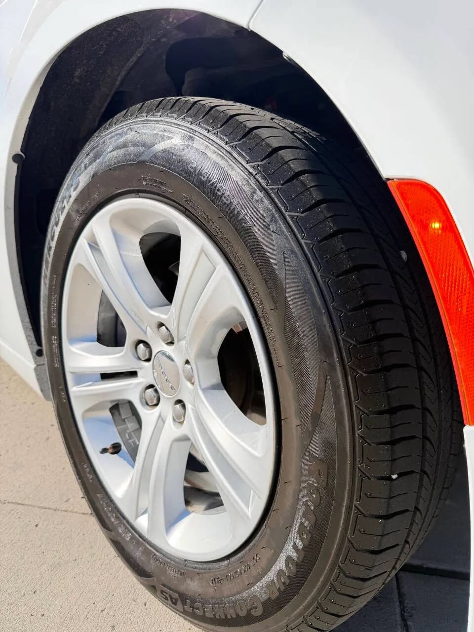 Used 2019 Dodge Charger SXT RWD image 9