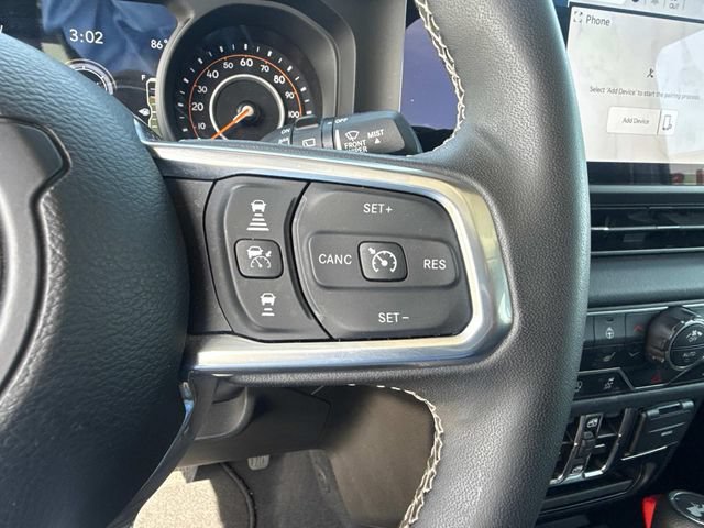 Used 2025 Jeep Wrangler Unlimited Sahara AWD/4WD image 29