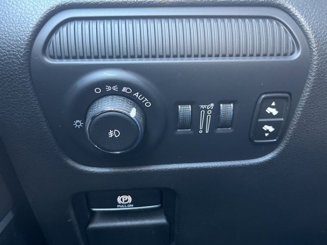 Used 2024 Jeep Wagoneer L Series II w/ Flexible Seating Group image 29