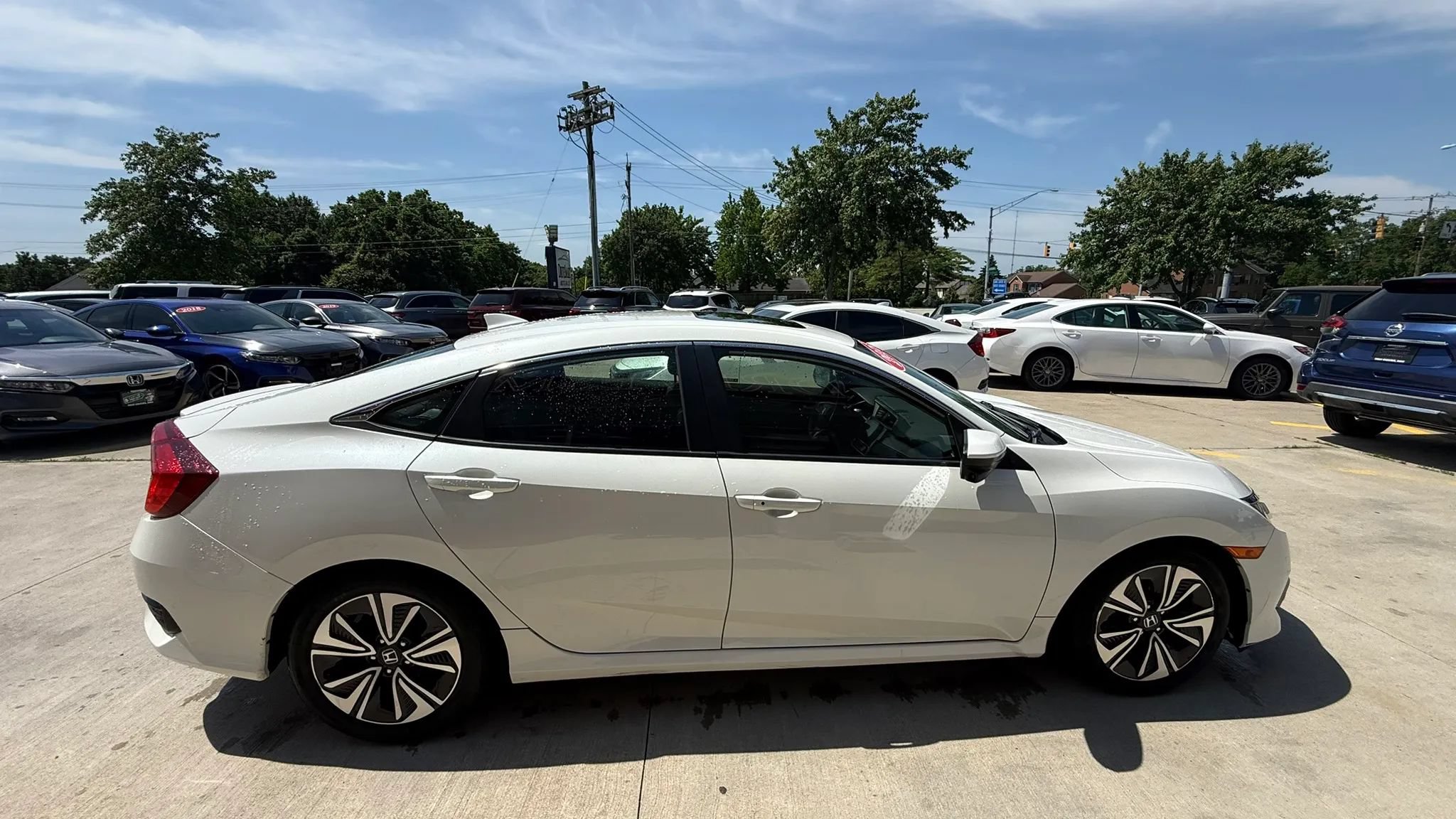 Used 2018 Honda Civic EX-L image 8