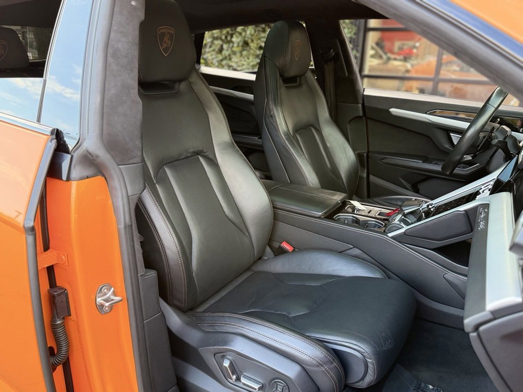 Used 2021 Lamborghini Urus image 35