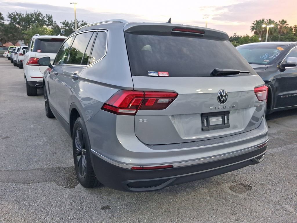 Used 2024 Volkswagen Tiguan SE FWD image 10