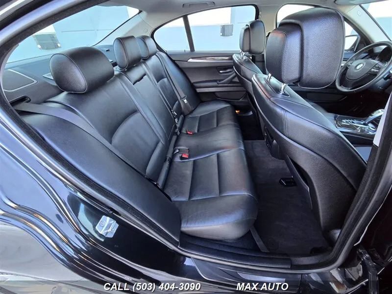 Used 2013 BMW 528i xDrive Sedan AWD/4WD image 18