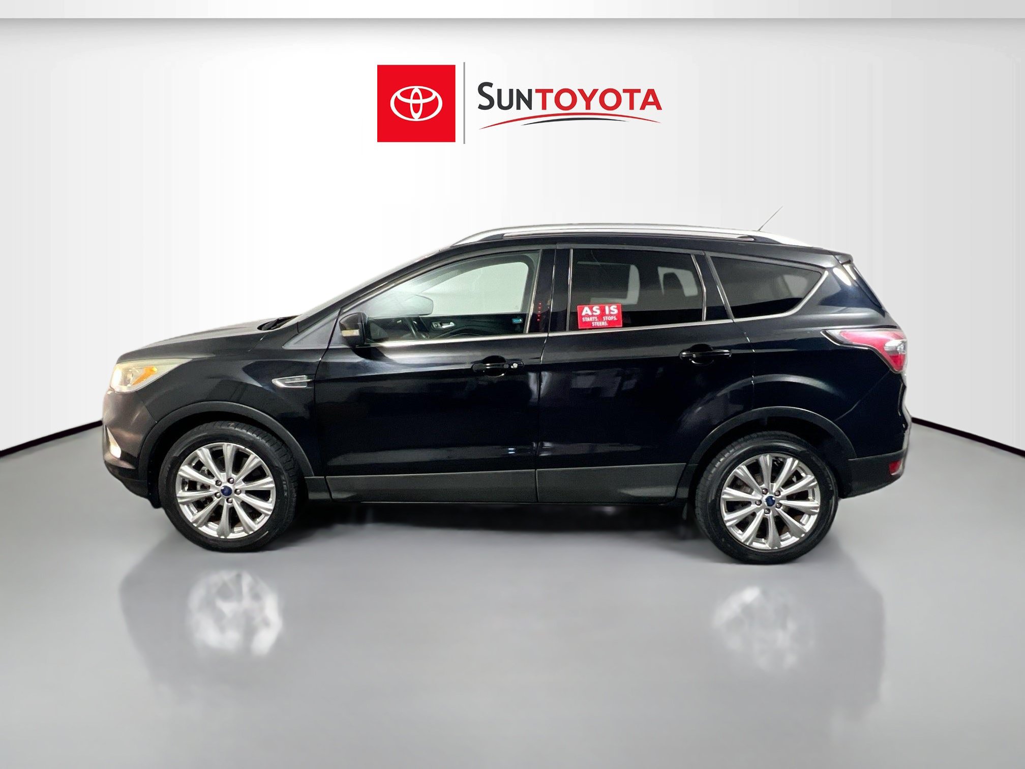 Used 2017 Ford Escape Titanium AWD/4WD image 7