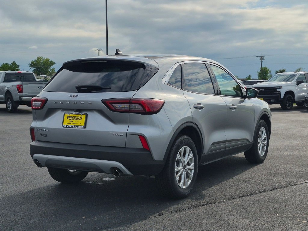 Used 2024 Ford Escape Active AWD/4WD image 7