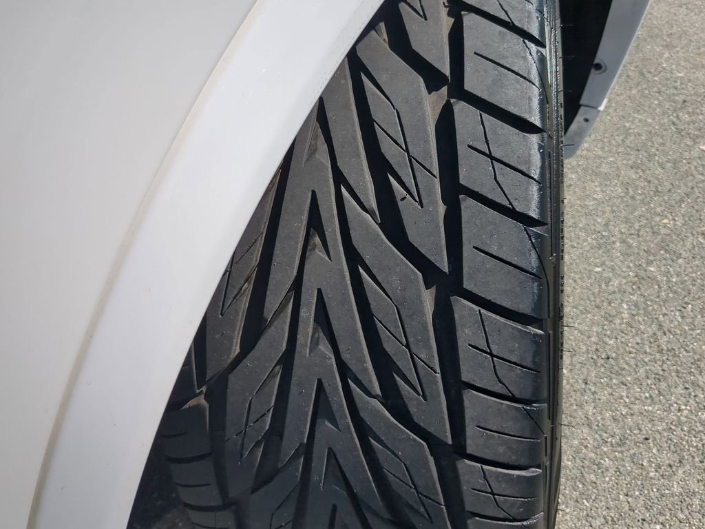 Used 2023 Dodge Durango SRT image 12