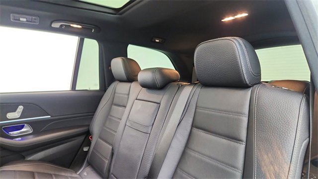 Used 2025 Mercedes-Benz GLS 450 4MATIC image 33