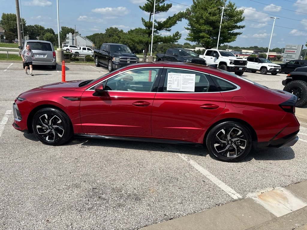 Used 2025 Hyundai Sonata SEL FWD image 18