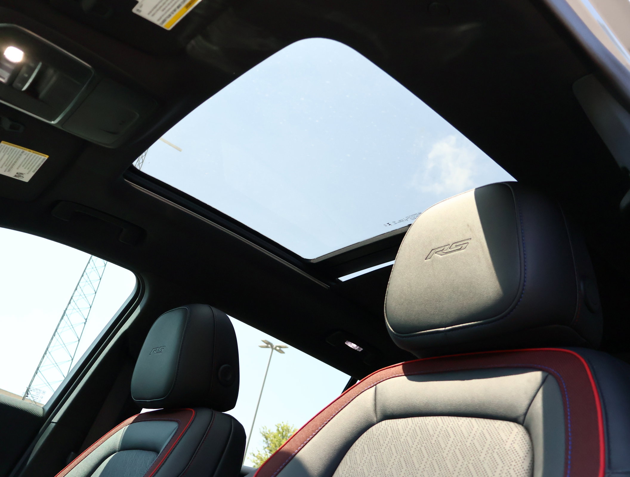 New 2026 Chevrolet Equinox RS w/ Convenience Package III FWD image 22