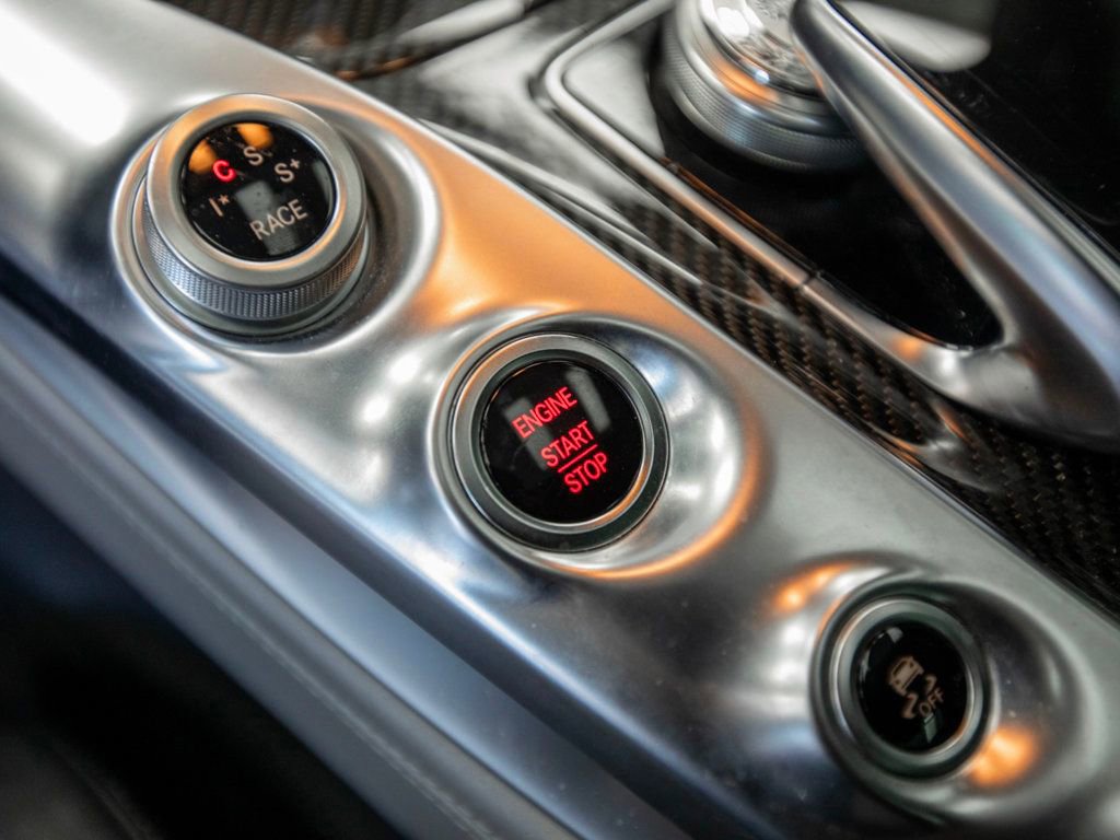Used 2016 Mercedes-Benz AMG GT S image 31