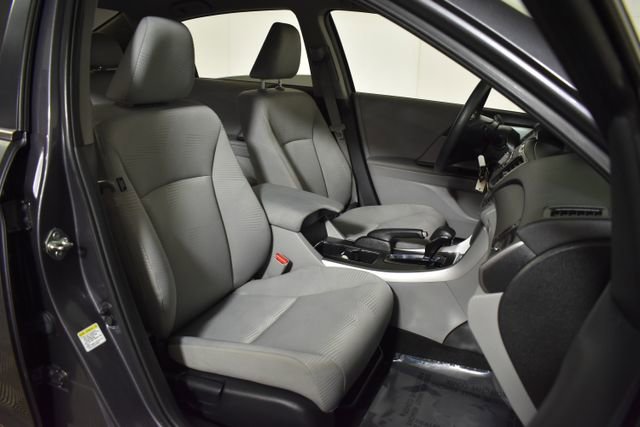 Used 2014 Honda Accord LX image 30