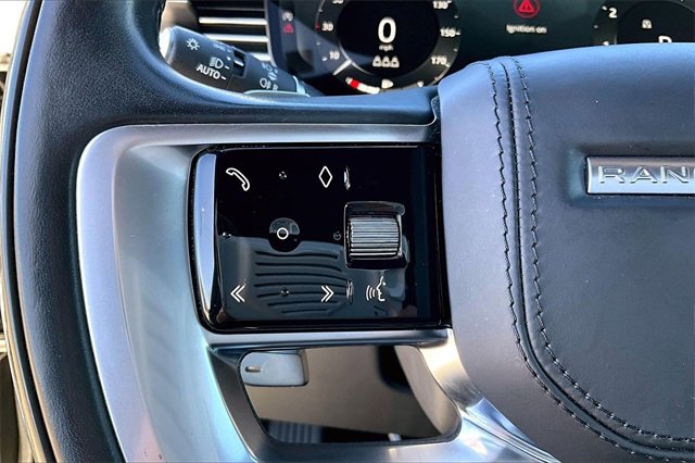 Used 2023 Land Rover Range Rover SE image 18