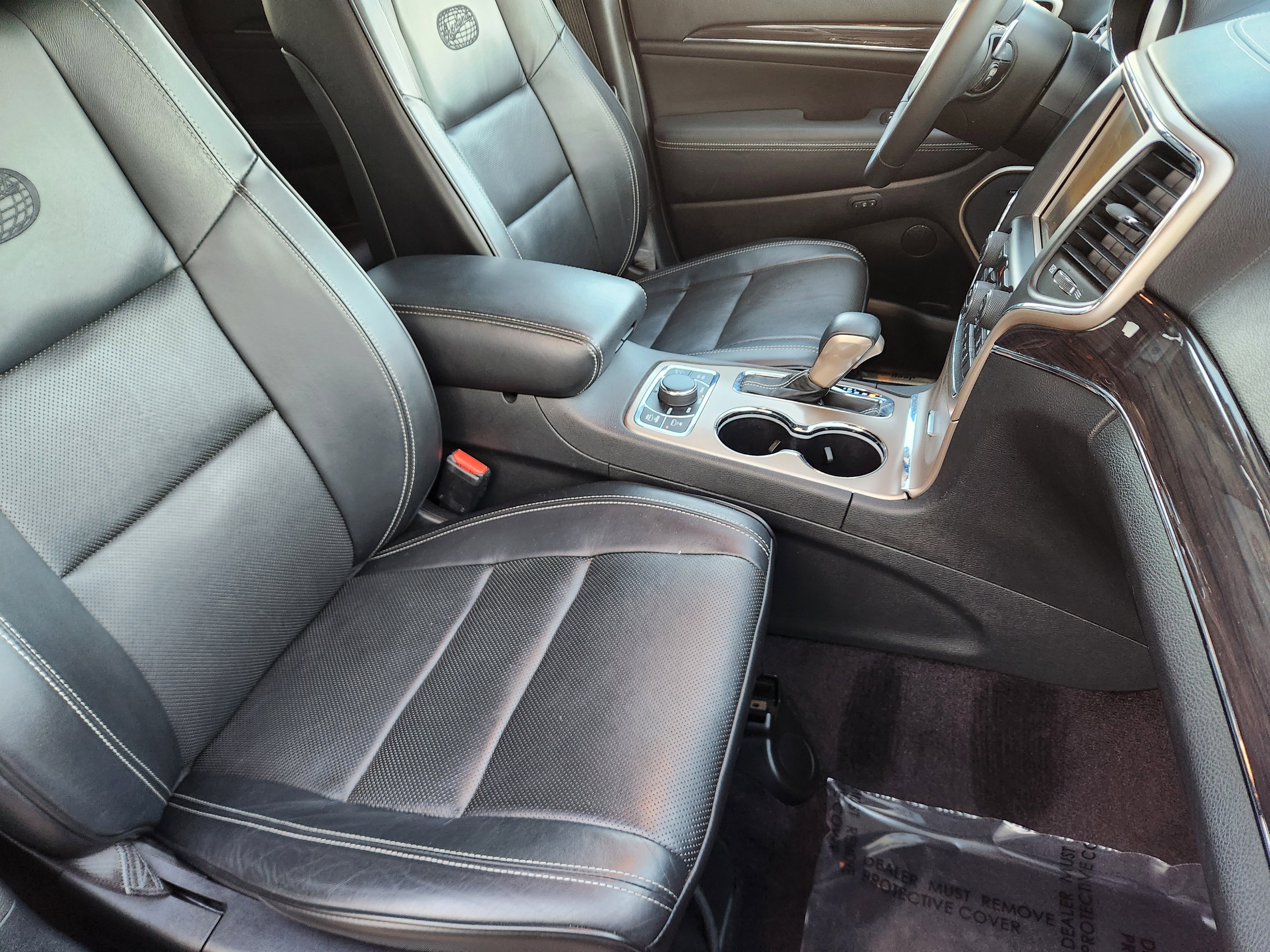 Used 2016 Jeep Grand Cherokee Overland image 12