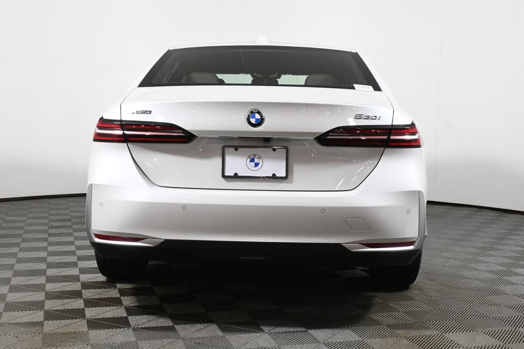 New 2027 BMW 530i xDrive w/ Premium Package AWD/4WD image 6