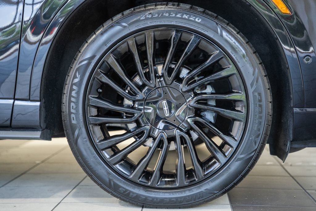 Used 2021 Lincoln Corsair Reserve w/ Equipment Group 201A AWD/4WD image 16