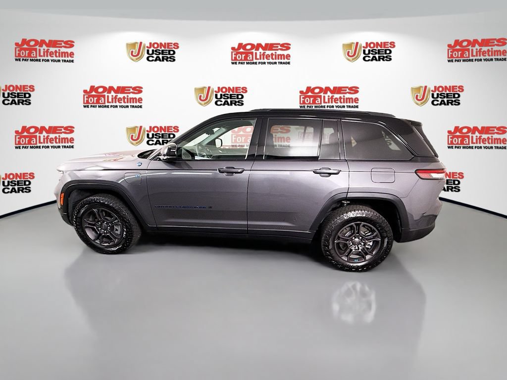 Used 2024 Jeep Grand Cherokee Trailhawk w/ Luxury Tech Group III AWD/4WD image 15