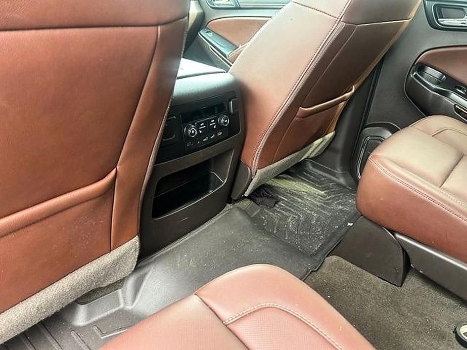 Used 2017 Chevrolet Tahoe Premier AWD/4WD image 9
