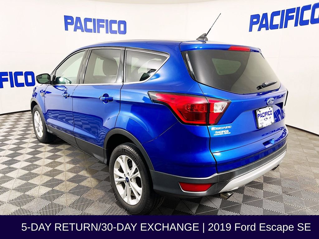Used 2019 Ford Escape SE image 6