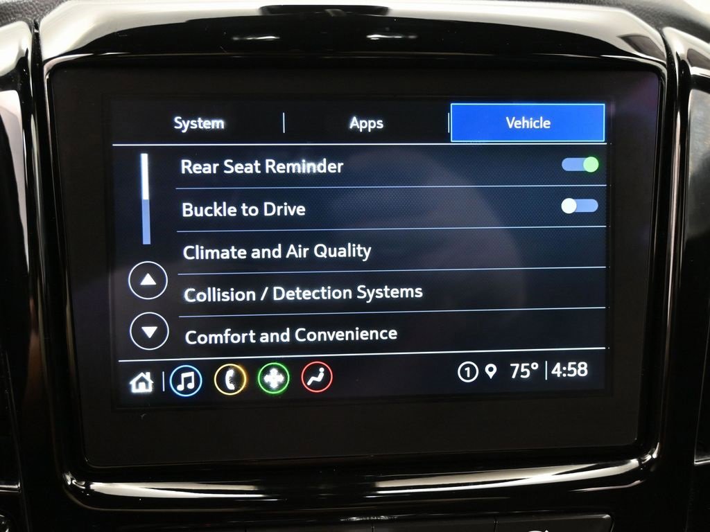 Used 2023 Chevrolet Traverse LT w/ LPO, Floor Liner Package image 28