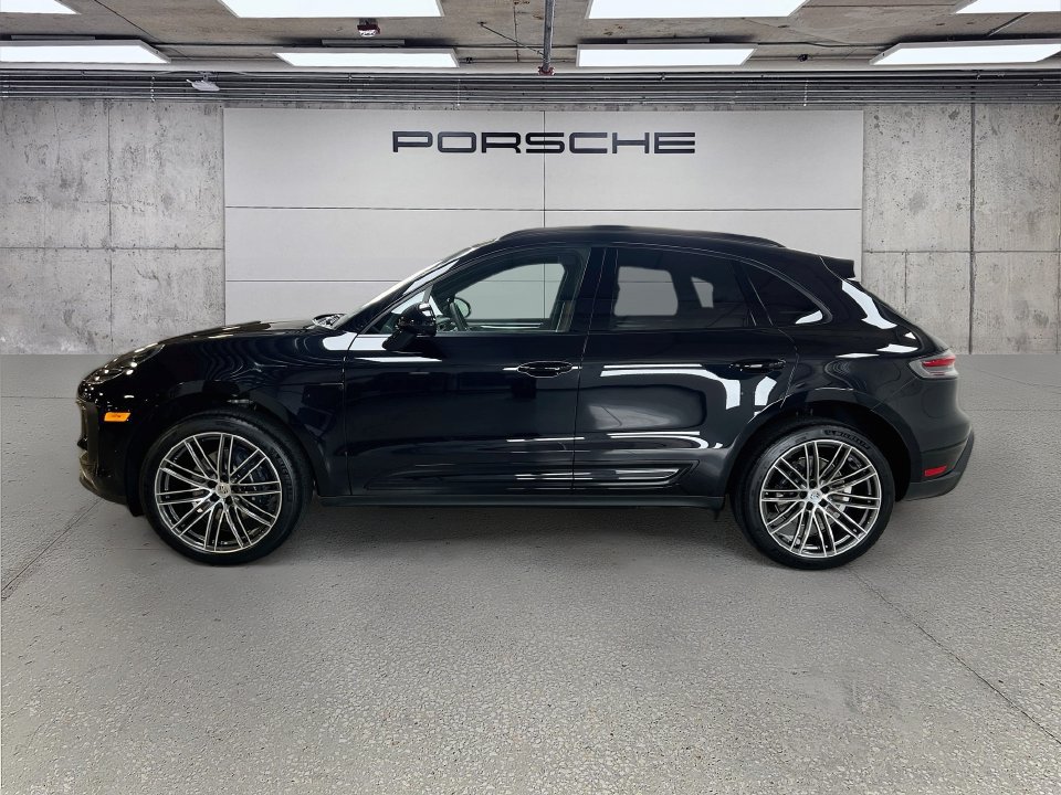 New 2026 Porsche Macan AWD/4WD image 2