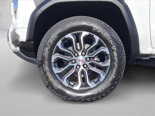 Used 2023 GMC Canyon Denali image 24