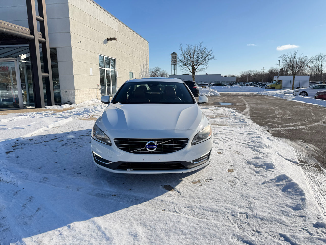 Used 2016 Volvo S60 T5 Premier image 2