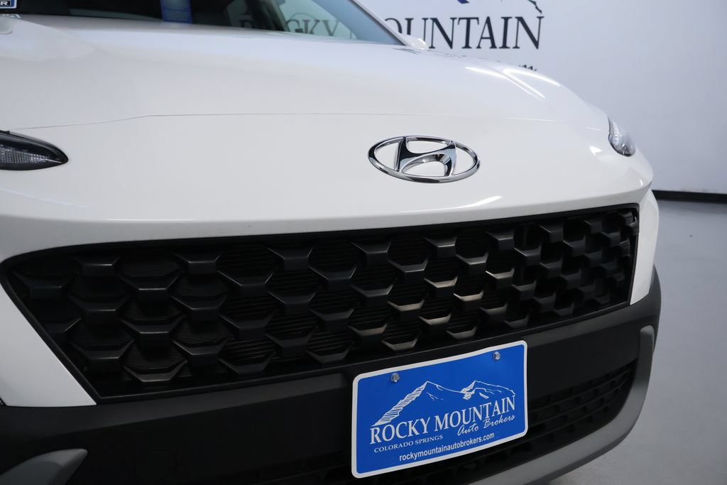Used 2023 Hyundai Kona SEL w/ Convenience Package AWD/4WD image 9