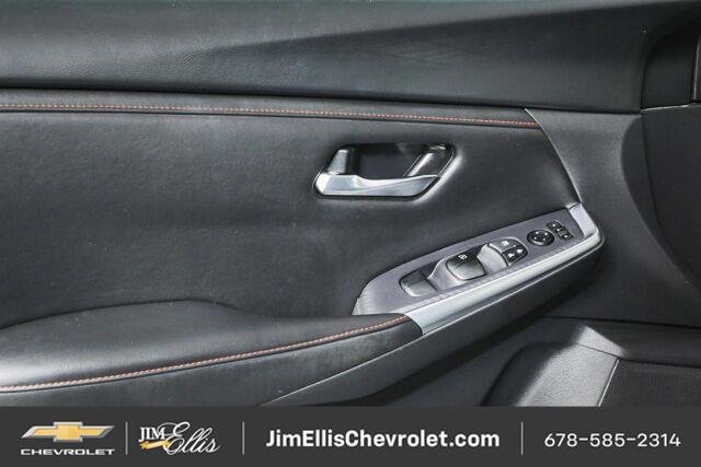 Used 2023 Nissan Sentra SR w/ SR Premium Package FWD image 6