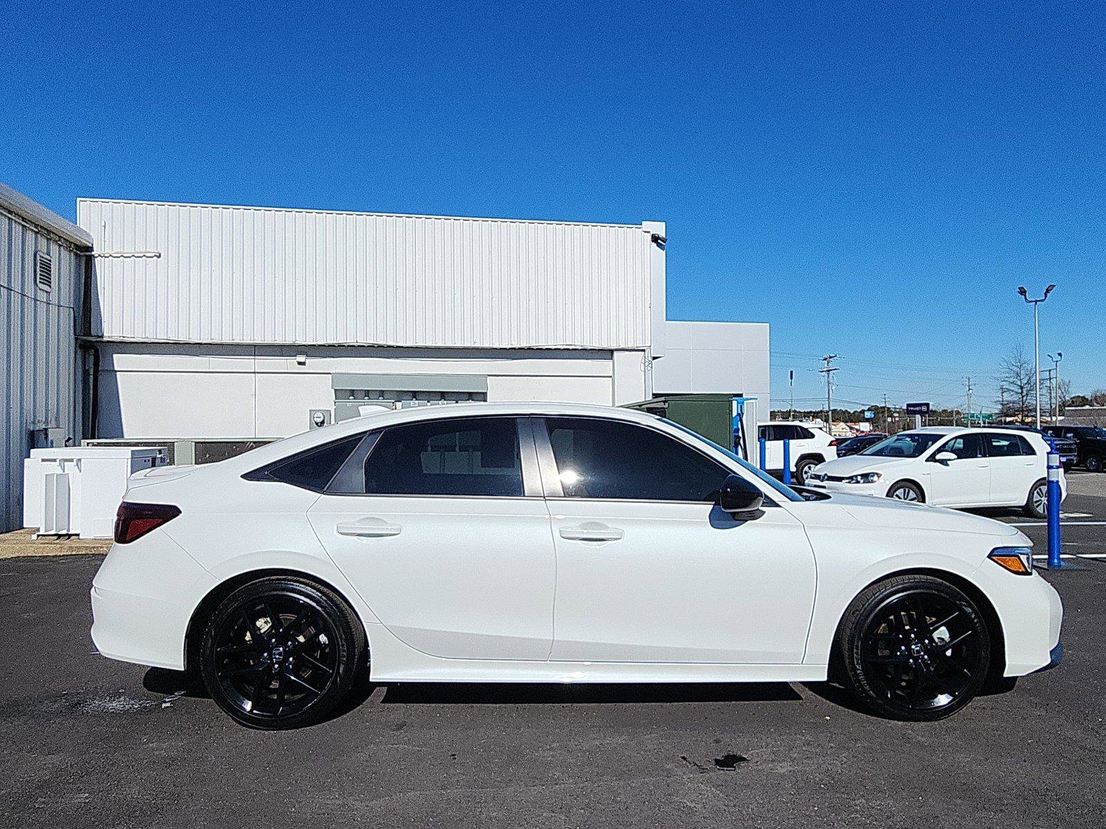 Used 2025 Honda Civic FWD Hybrid Sedan image 6