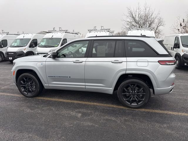 Used 2023 Jeep Grand Cherokee 30th Anniversary image 3