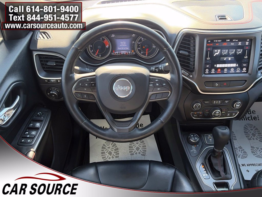 Used 2020 Jeep Cherokee Trailhawk w/ Cold Weather Group AWD/4WD image 11