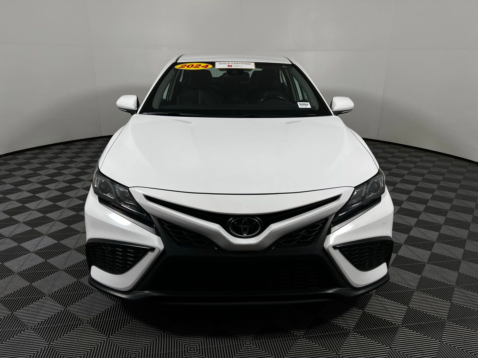 Certified 2024 Toyota Camry SE image 2