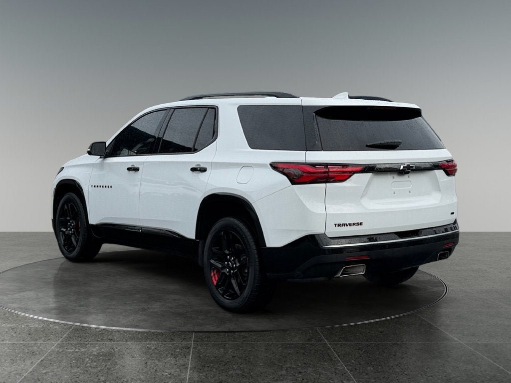 Certified 2023 Chevrolet Traverse Premier w/ Redline Edition AWD/4WD image 8