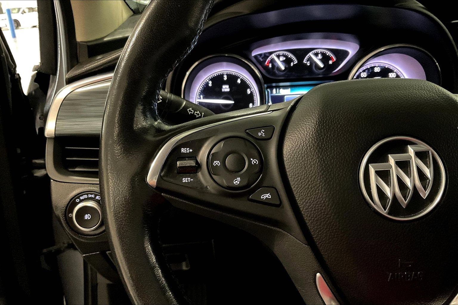 Used 2020 Buick Envision Essence FWD image 11